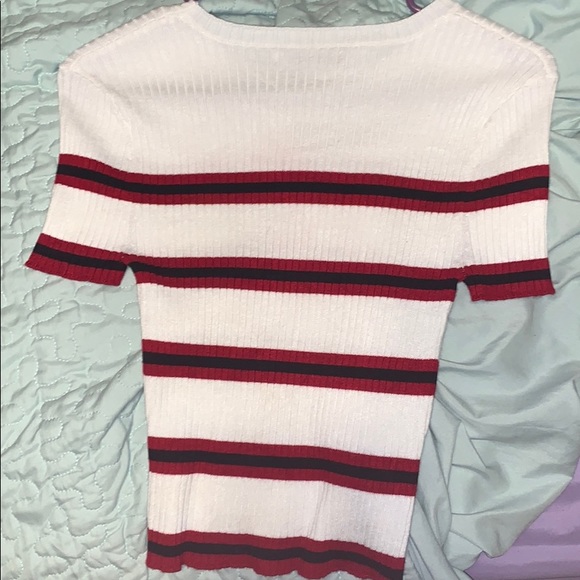striped sweater crop top - Picture 2 of 3